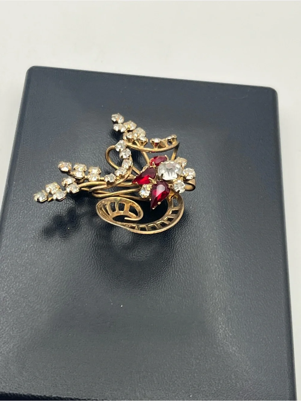 Red & clear rhinestone gold tone flower bow brooch pin or pendant for necklace